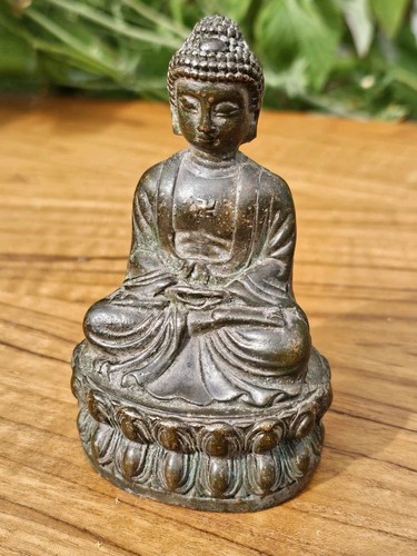 Chinese east asian bronze - asian,