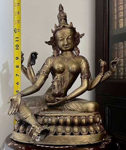 Antique bronze - an,
